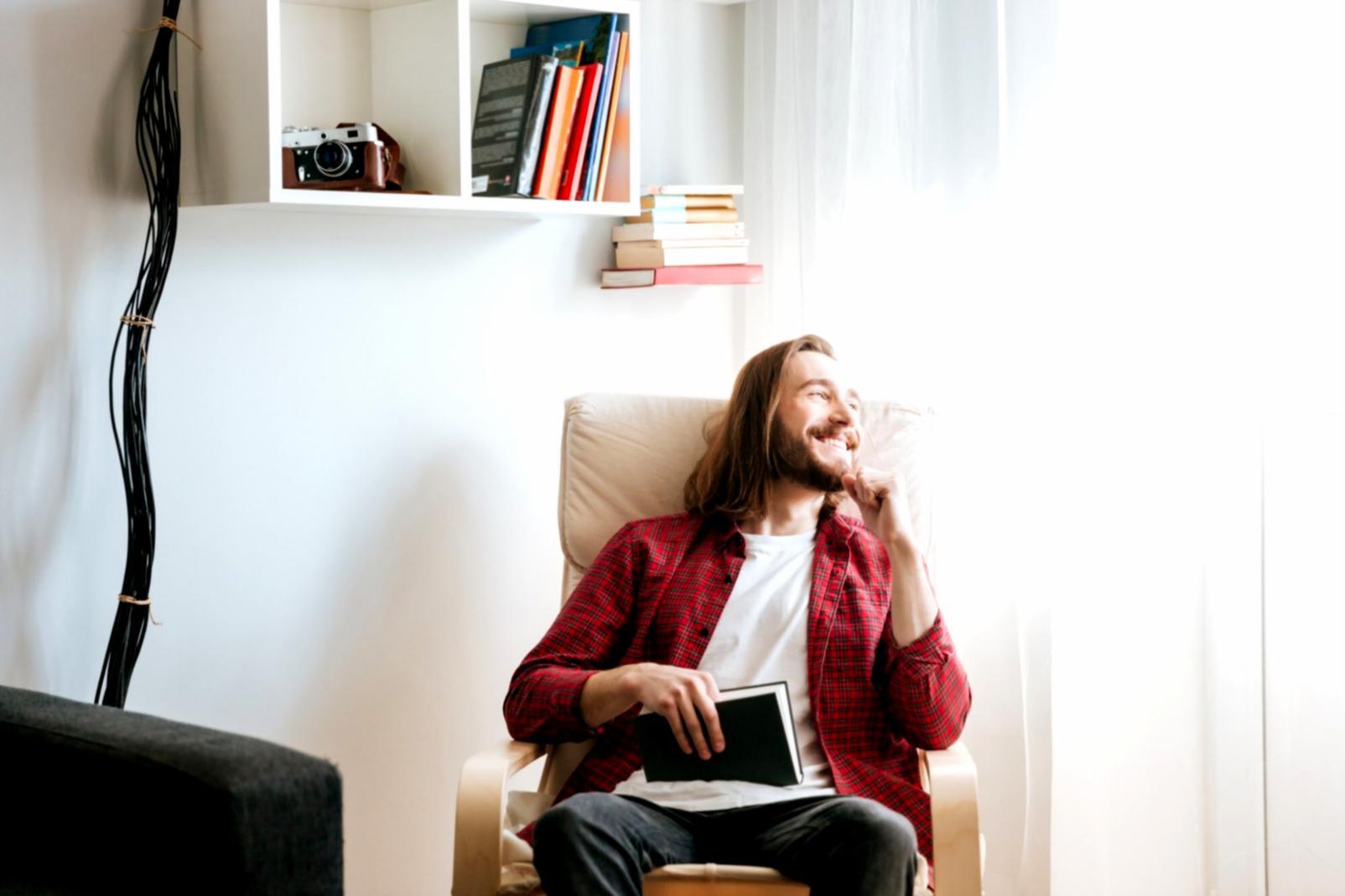 Expert en formation budgétaire lors d'un atelier pratique